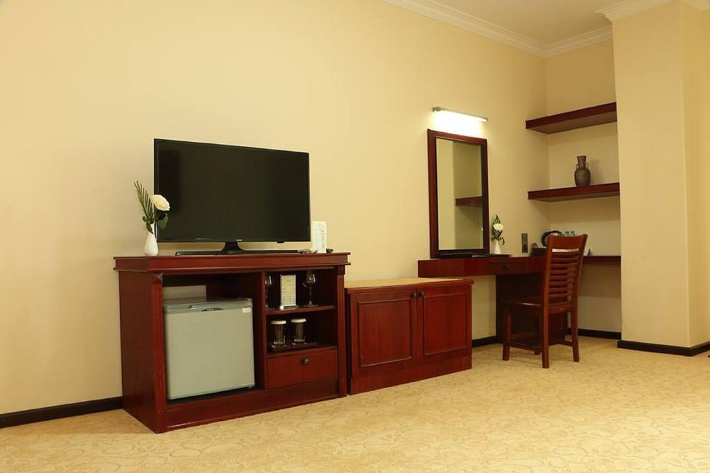 Victoria Palace Hotel Mandalaj Zewnętrze zdjęcie
