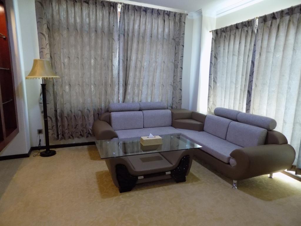 Victoria Palace Hotel Mandalaj Zewnętrze zdjęcie