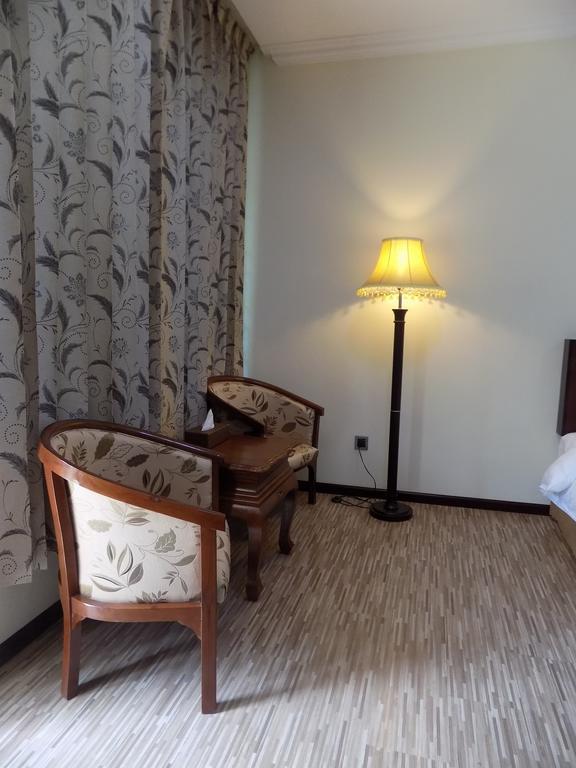 Victoria Palace Hotel Mandalaj Zewnętrze zdjęcie