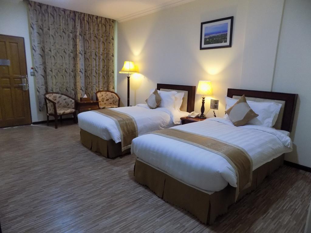 Victoria Palace Hotel Mandalaj Zewnętrze zdjęcie